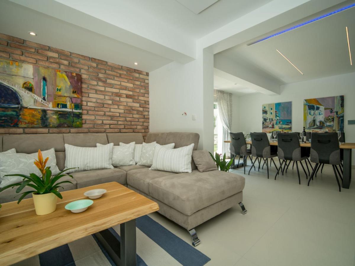 Holiday Home Andela By Interhome Dobrinj Eksteriør bilde